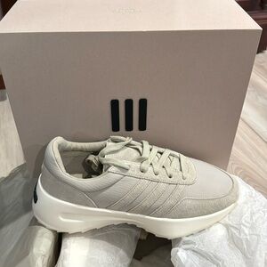 Adidas fear of god new in box.  Men’s size 6.5 women’s 7.5.